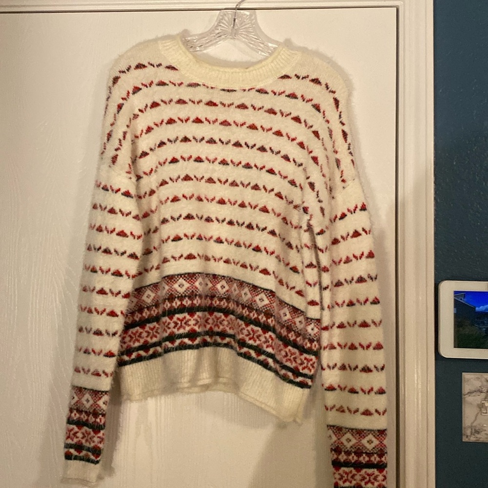 Copper Key Fuzzy long sleeve sweater red black and cream size medium